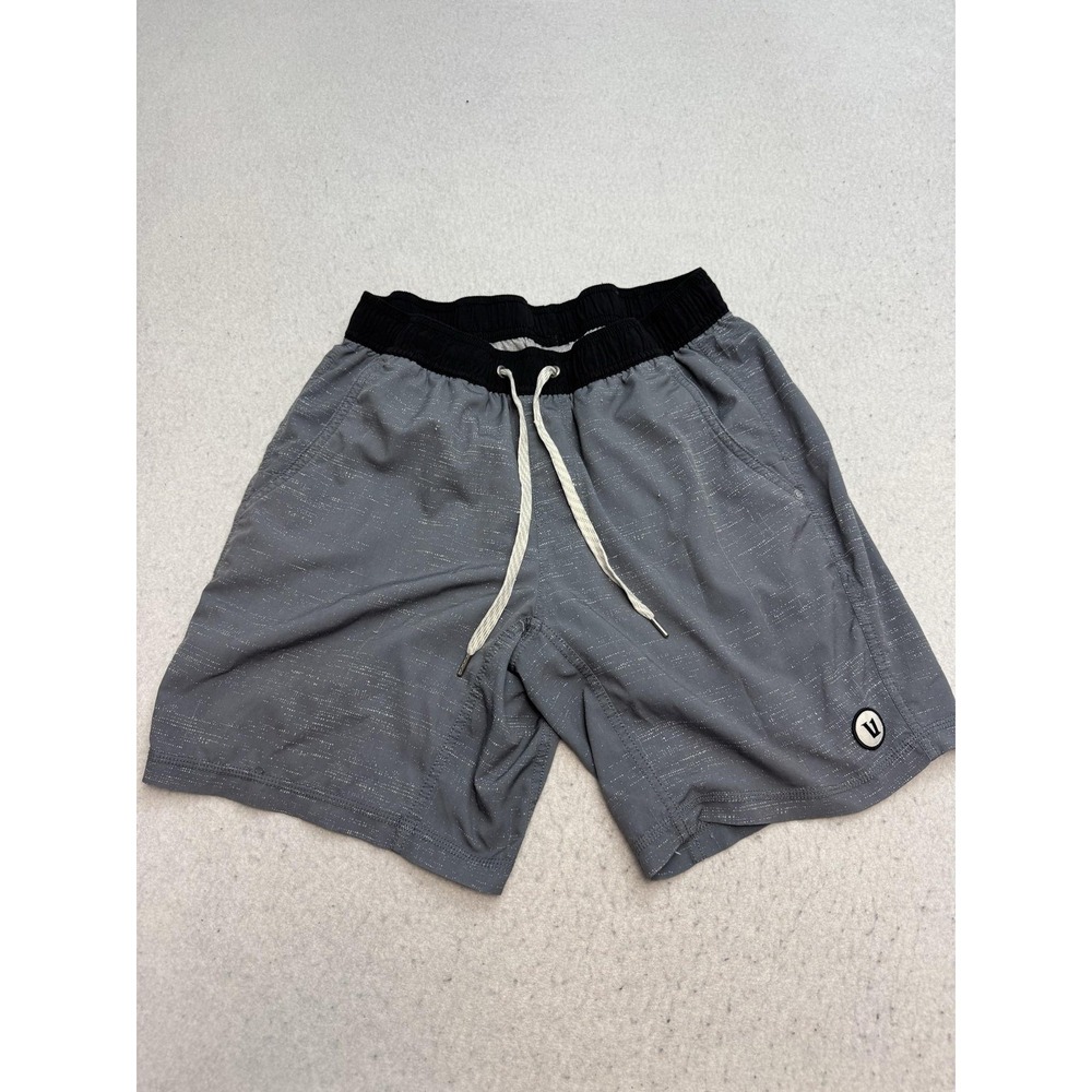 Vuori Kore Shorts Mens Small Gray Geometric Lined Athletic Running Drawstring